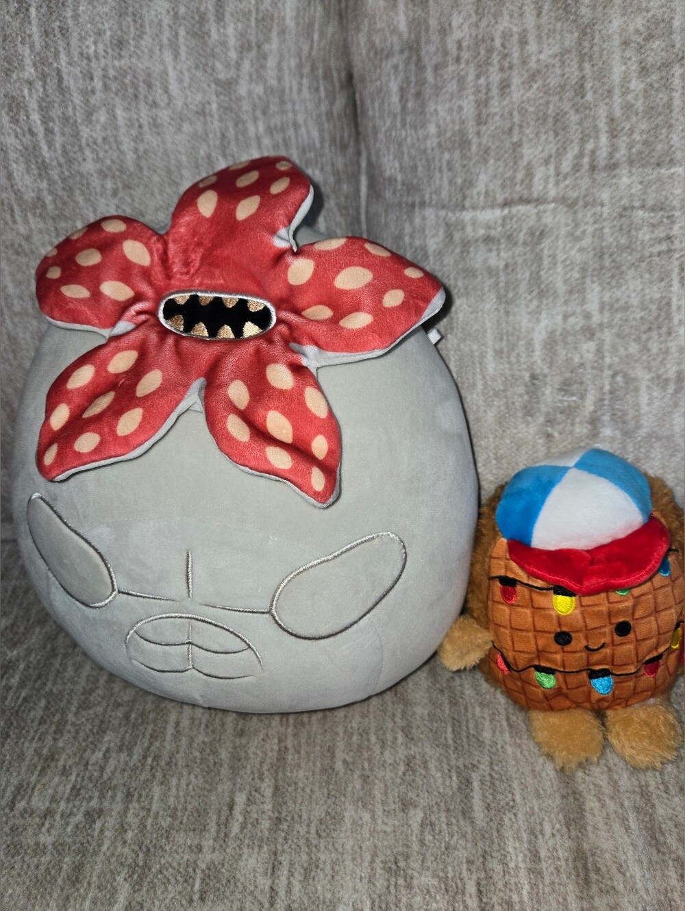 Stranger Things Squishmallow And Bum Bumz Plush